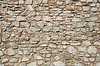 Pared hecha de varias piedras | Foto de stock