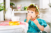 ID 5546700 | Pretty baby eating | High resolution stock photo ID 5546700 | Pretty baby eating | High resolution stock photo | CLIPARTO