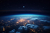 Futuristische Stadtluftaufnahme bei Nacht. Struktur von | Stock Illustration