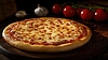 Deliciosa pizza con pepperoni, tomates y garli | Ilustración