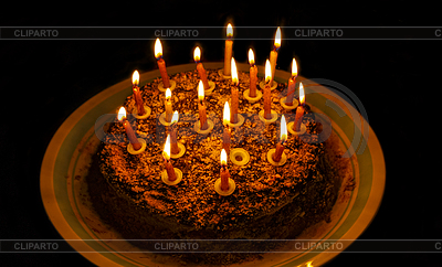 Tarta de cumpleaños con velas | Foto de alta resolución |ID 7278869