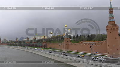 Прекрасный вид на Московский Кремль на реке, Россия | Фото большого размера |ID 7406880