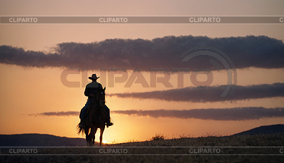 Vaquero al atardecer | Foto de alta resolución |ID 7554997