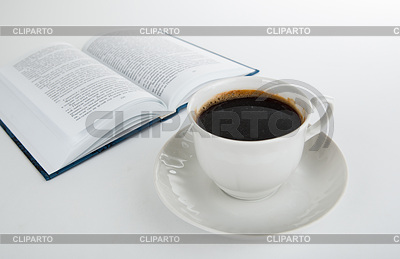 Taza de café con el libro abierto | Foto de alta resolución |ID 4199618