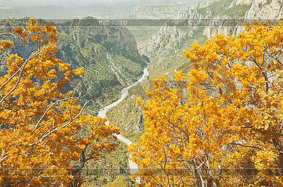 Paisaje de otoño de la garganta de Verdon. | Foto de alta resolución |ID 4396461