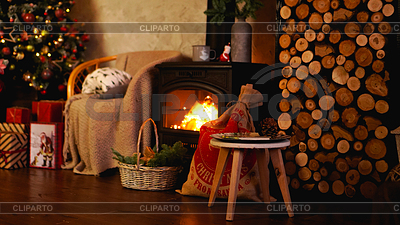Schöner Feiertag verzierte Raum mit Weihnachtsbaum | Foto mit hoher Auflösung |ID 6942442